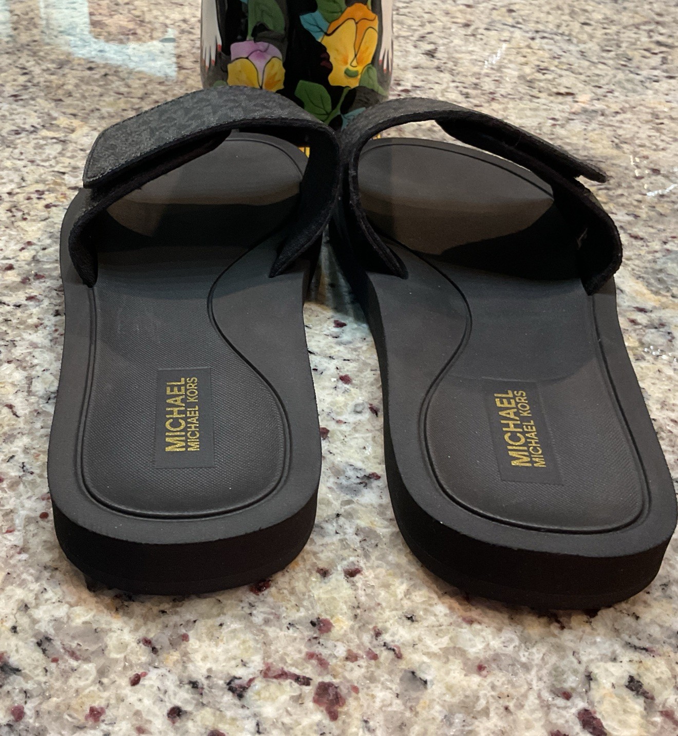 MICHAEL KORS Women’s Sz 8 M Wade Slide 45S0WDFA2B Black/Grey NEW
