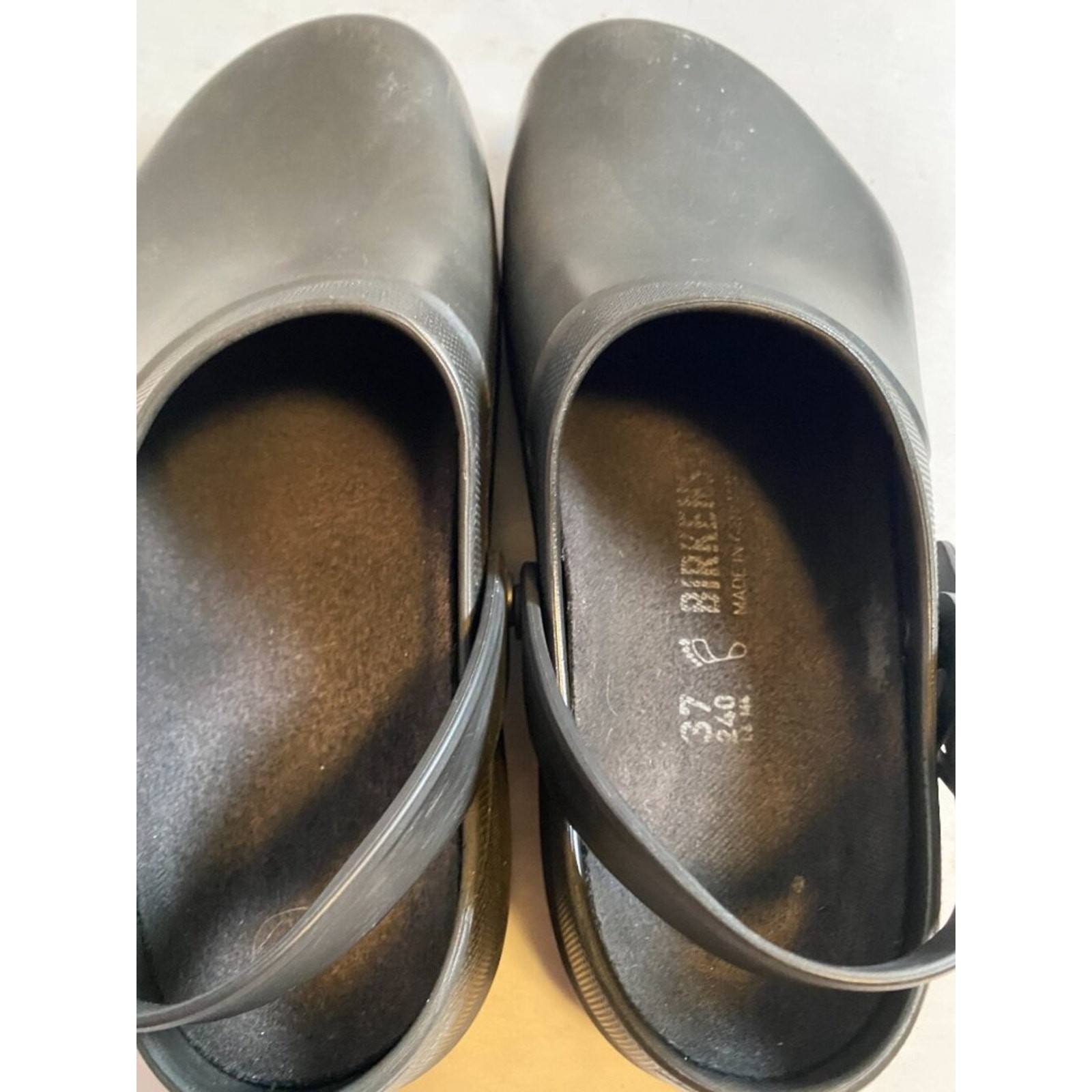 Birkenstock Birki air 2 Black Clogs 37regular width. Adjustable back strap