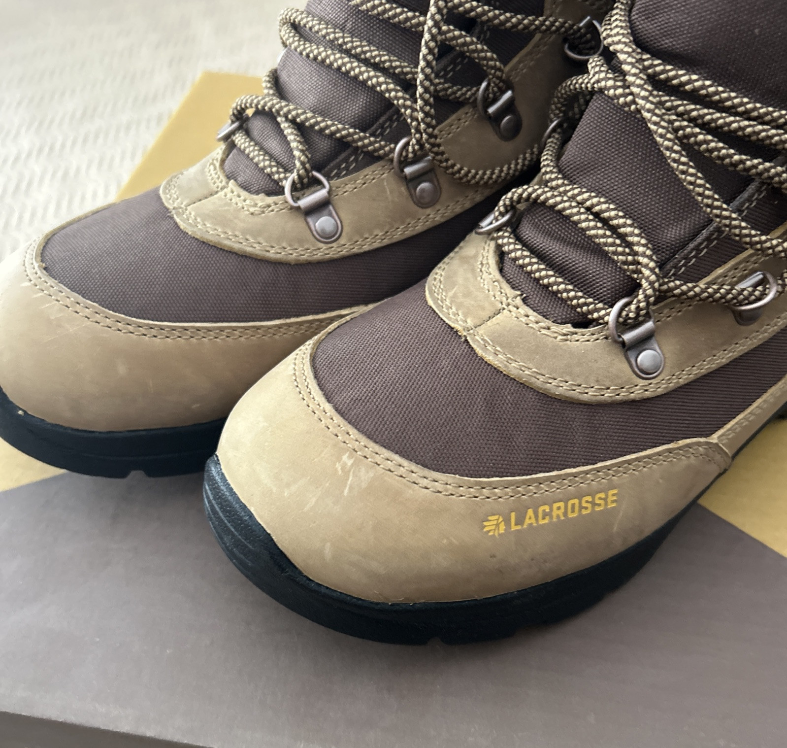 LaCrosse Womens Clear Shot 8in 800G Brown Leather Hunting Boots 9.5