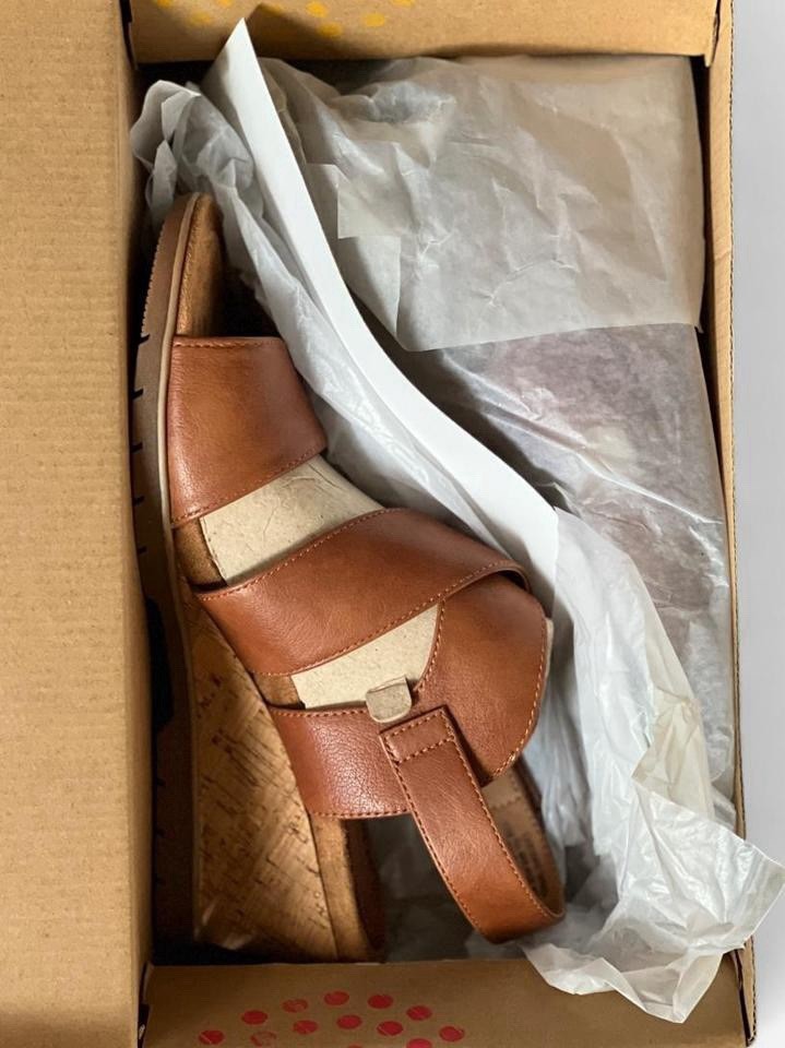 Eurosoft by Sofft Brown/Beige Strappy Wedge Buckle Sandals Women’s US 10 M