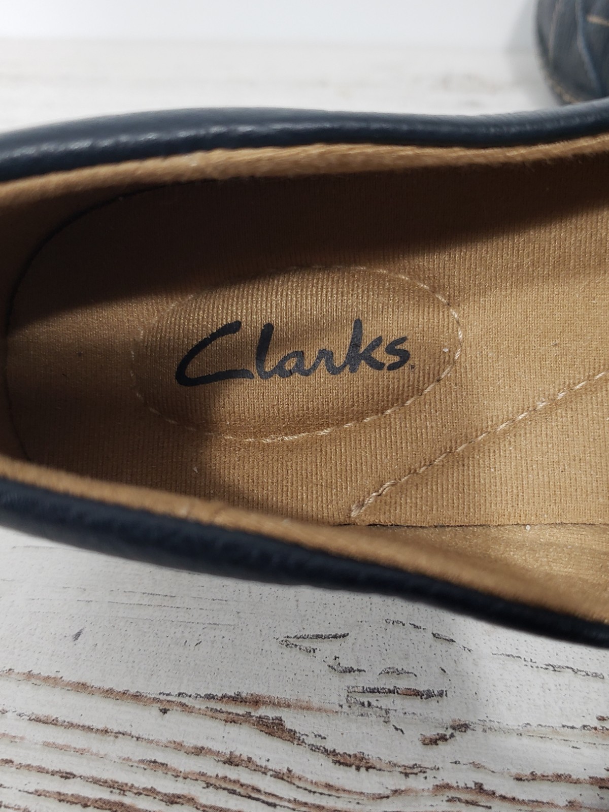 Clarks Navy Blue Leather Mary Janes Women’s 8N NWOT Top Stitched