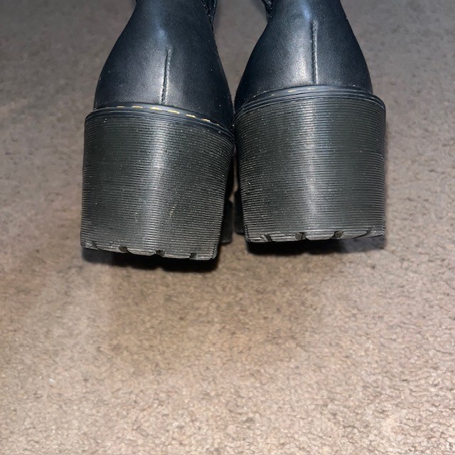 Dr. Martens Rozalie Distressed Patent Heeled Chunky Chelsea Boots Black 9