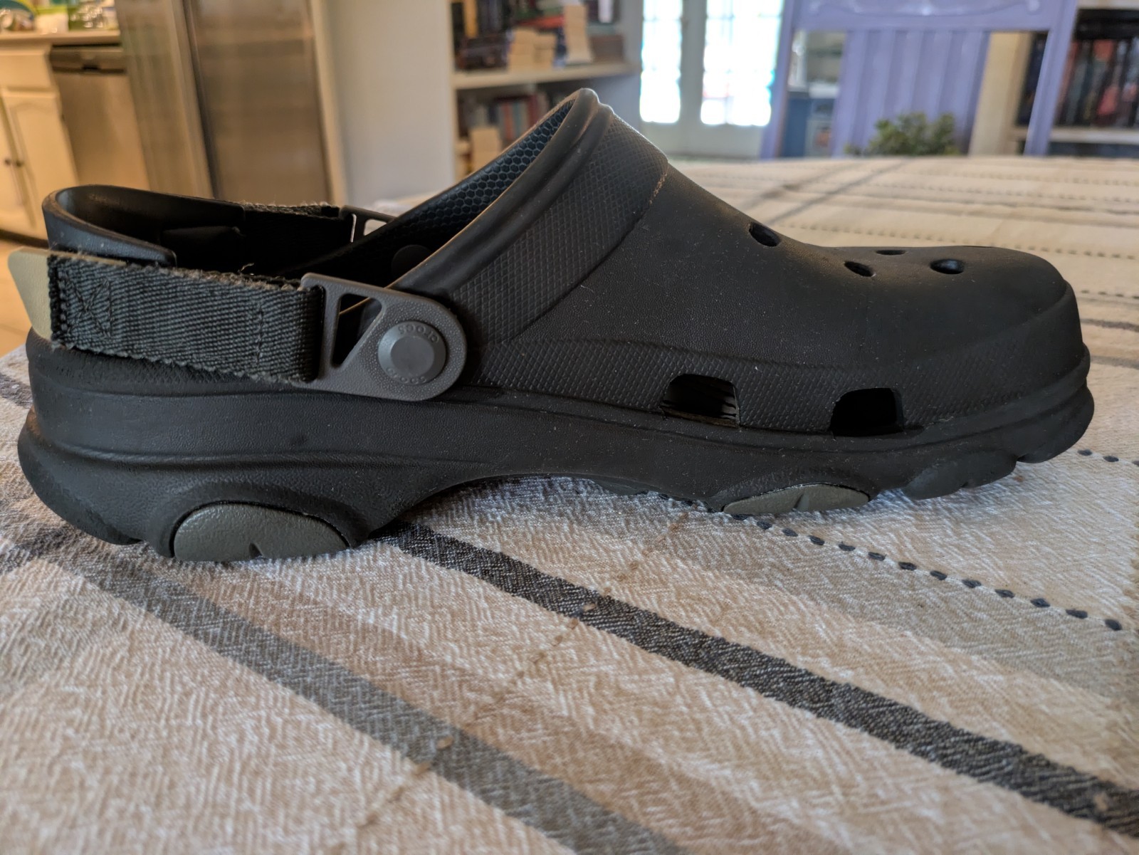 Crocs All-Terrain Clog Unisex M9 W11 Black Rugged Adjustable Strap Comfort