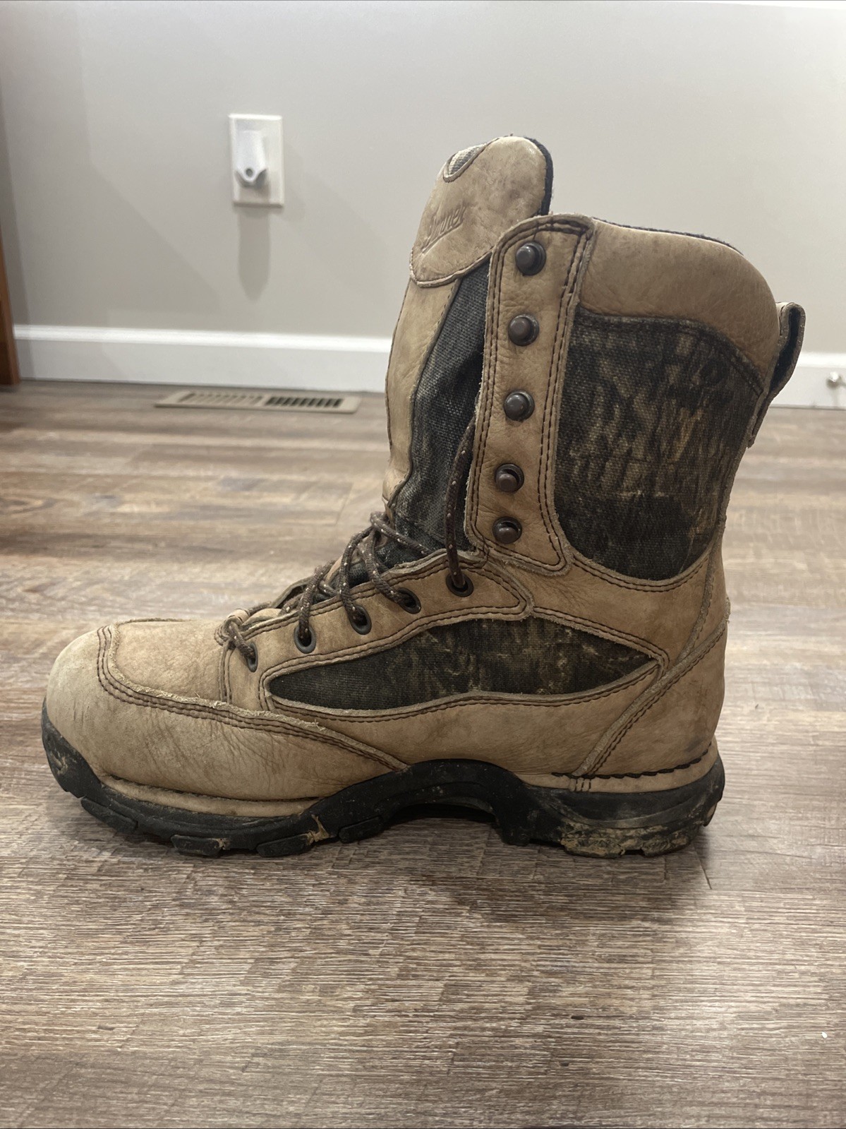 Danner Women’s 8” Pronghorn 1000G MOBU GTX Hiking Hunting Boots Leather Size 9