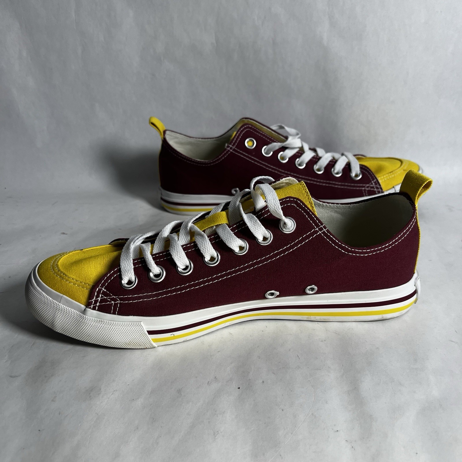 ASU SKICKS CANVAS Lace up Shoes Sneaker Men 10 Two Toned Low Top