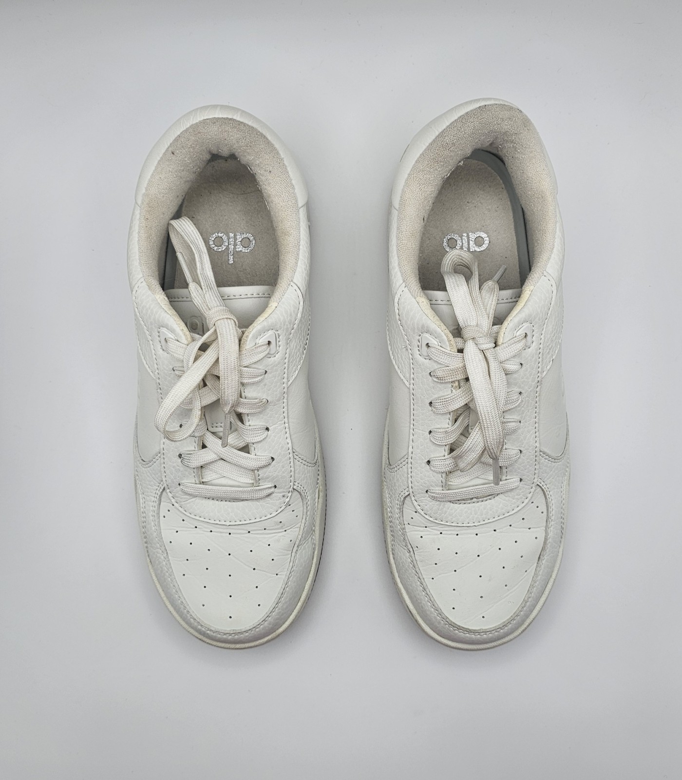 ALO Recovery Mode Vegan Leather Natural White Gum Unisex Low Top Sneaker W8.5 M7