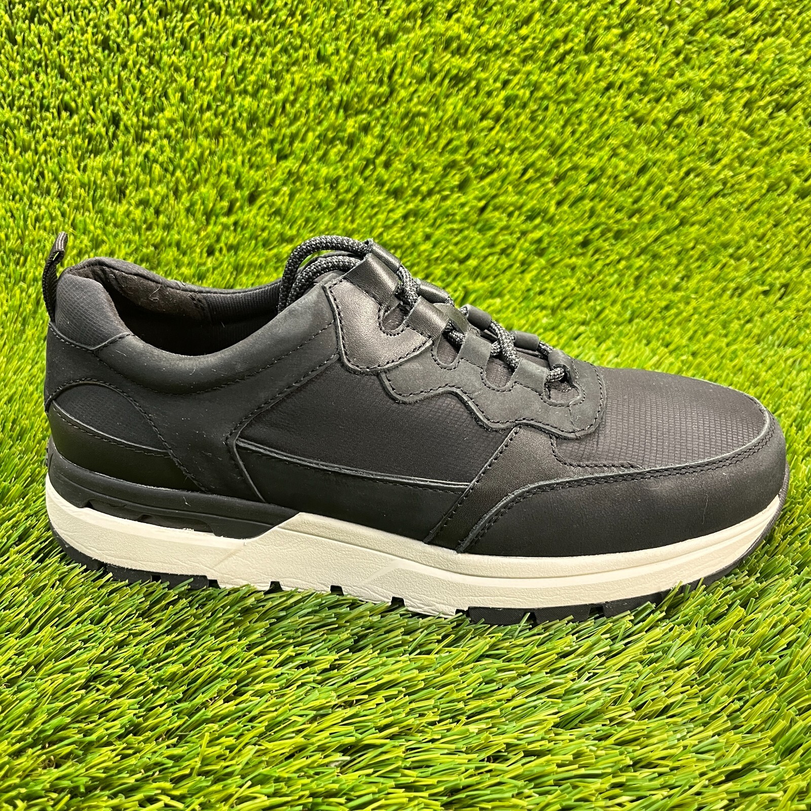 Rockport Pulse Tech Womens Size 8.5M Composite Toe Outdoor Work Shoes Sneakers