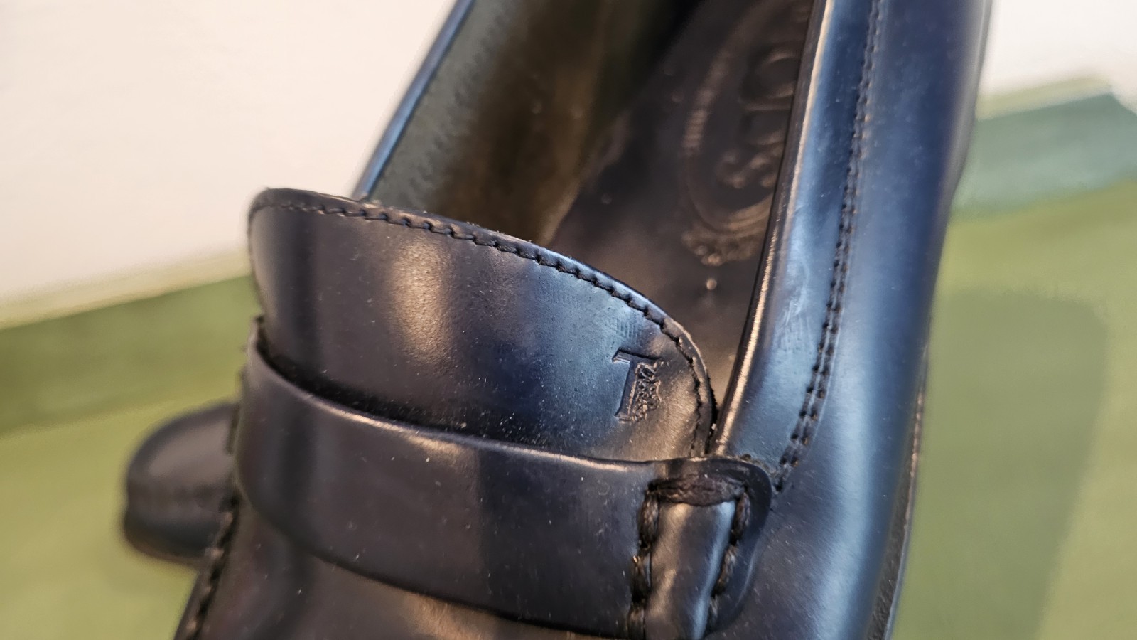 TOD’S Women’s Leather Loafers Navy Blue EU 39 US 8 SEE DESCRIPTION