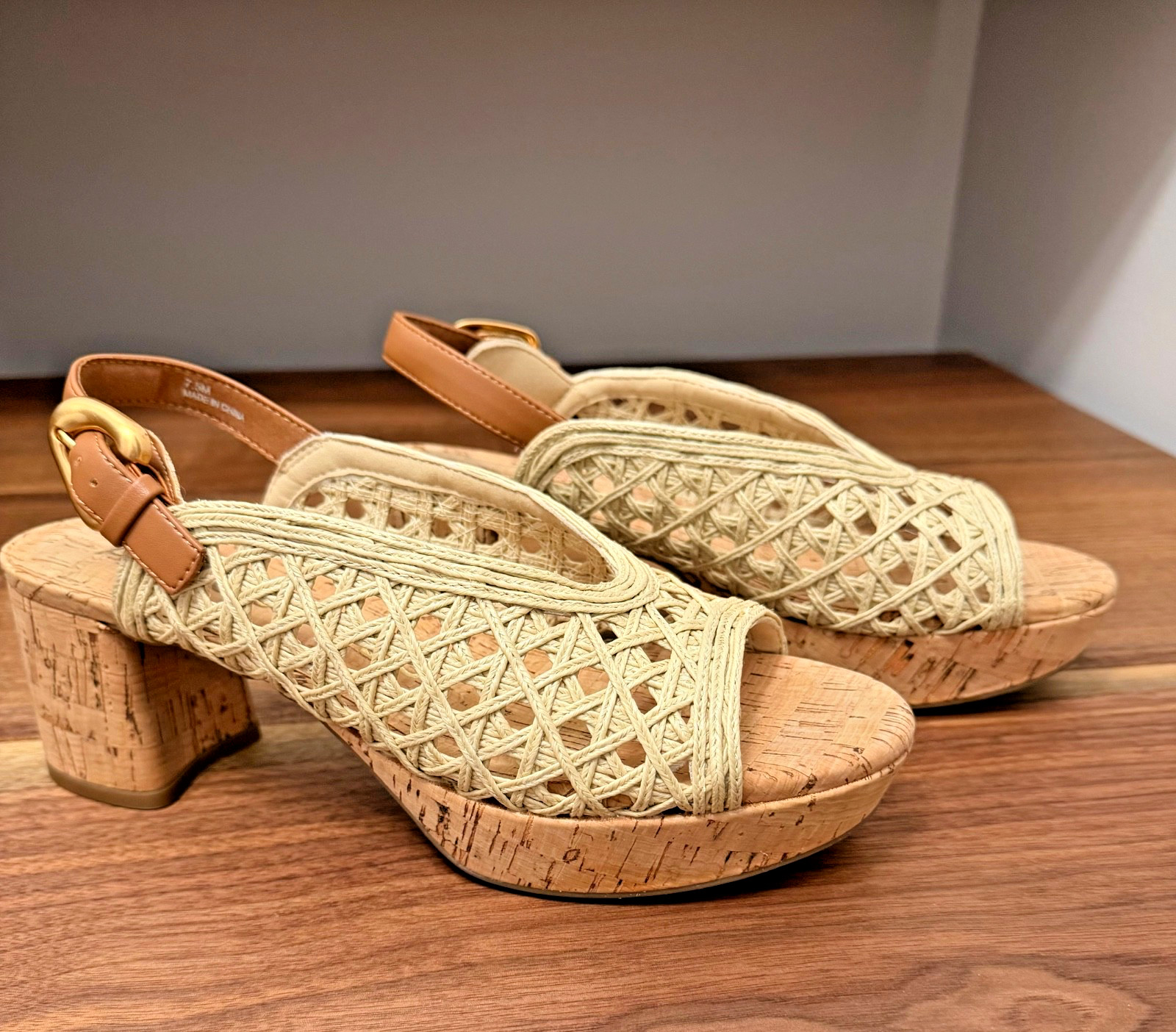 Aerosoles Women’s Sandal-Cornelia-Rattan with 2.5 in block heel-Size 7.5