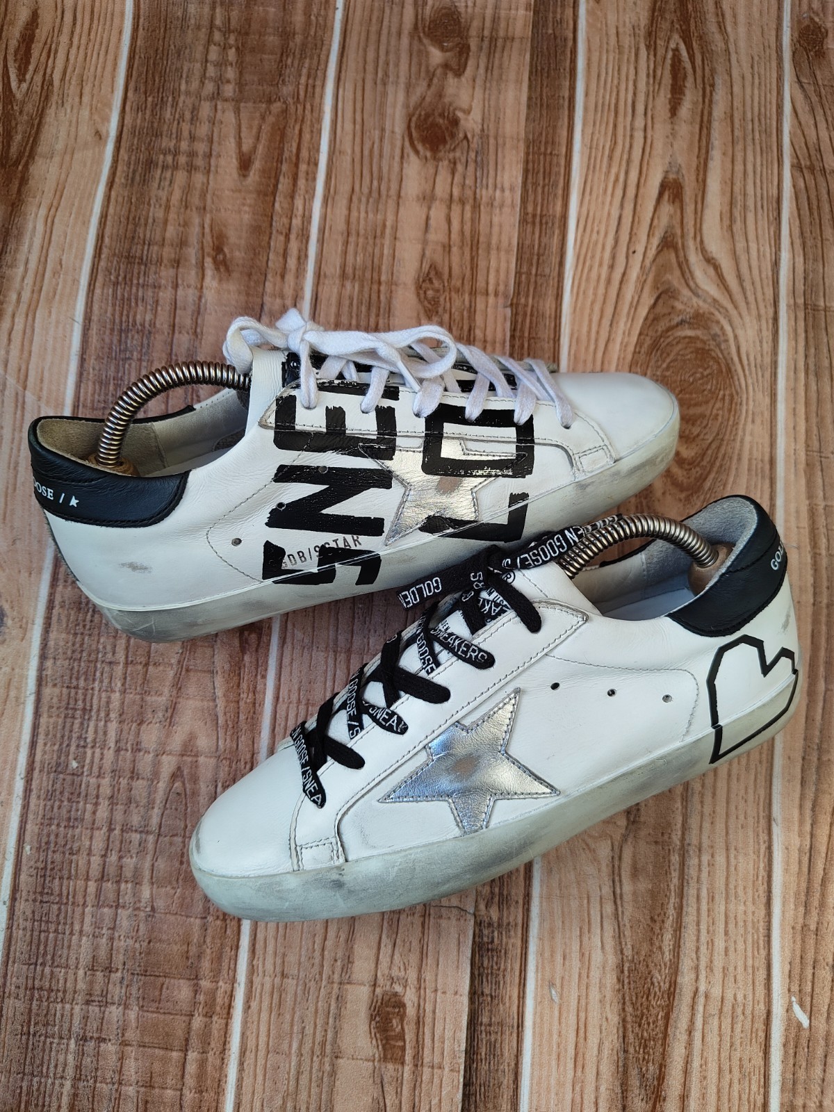 Golden Goose Superstar White Leather Graffiti Low Trainers EU 37 US 7