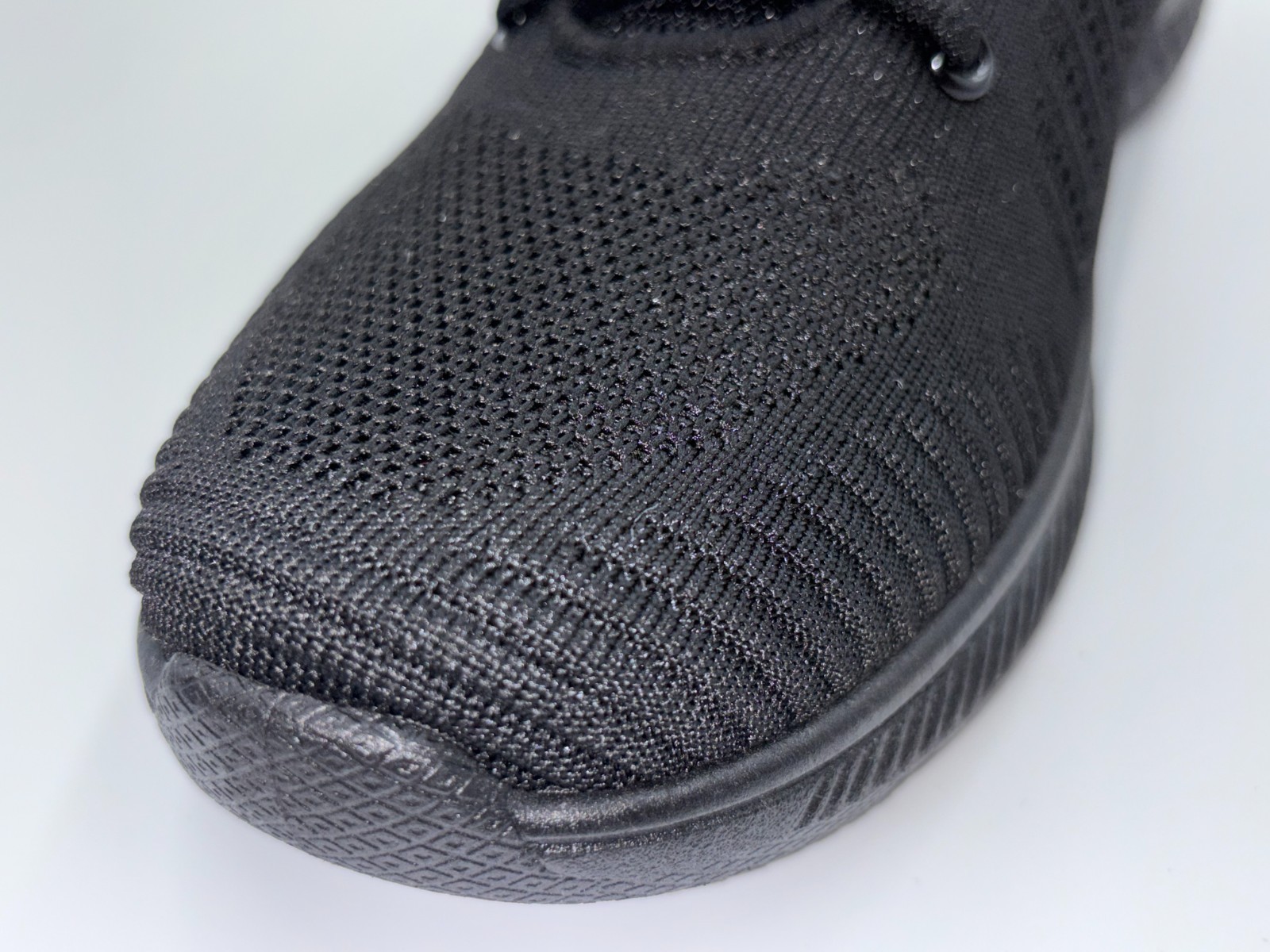 Breathable Knit Walking Shoes – Lightweight Comfort Sneakers for Daily Wear