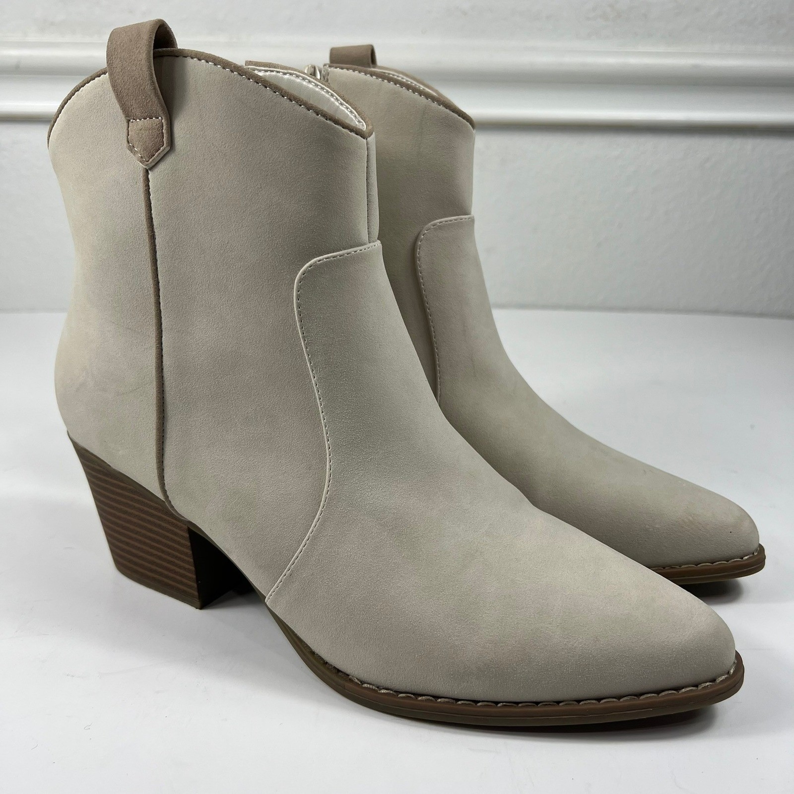 a.n.a Delno Western Ankle Boots Pointed Toe Block Heel Cream Beige Womens 10M