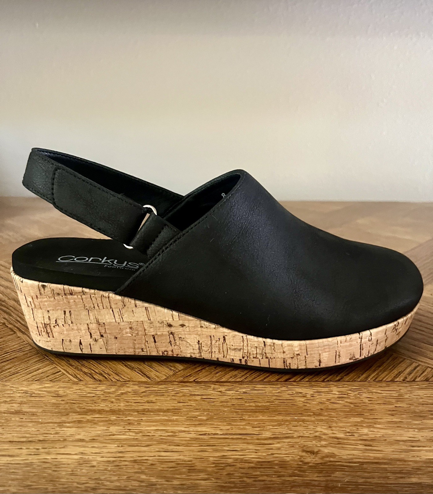 NIB! Corky’s Low Temps Black Clogs – Size 8