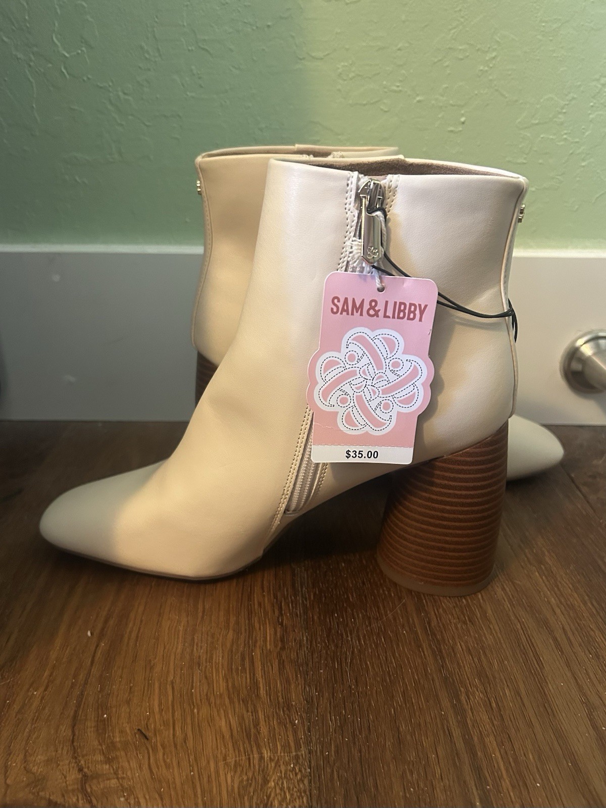 Sam & Libby Women’s Size 10 Carlson Vanilla Ankle Boot Chunky Round High Heel