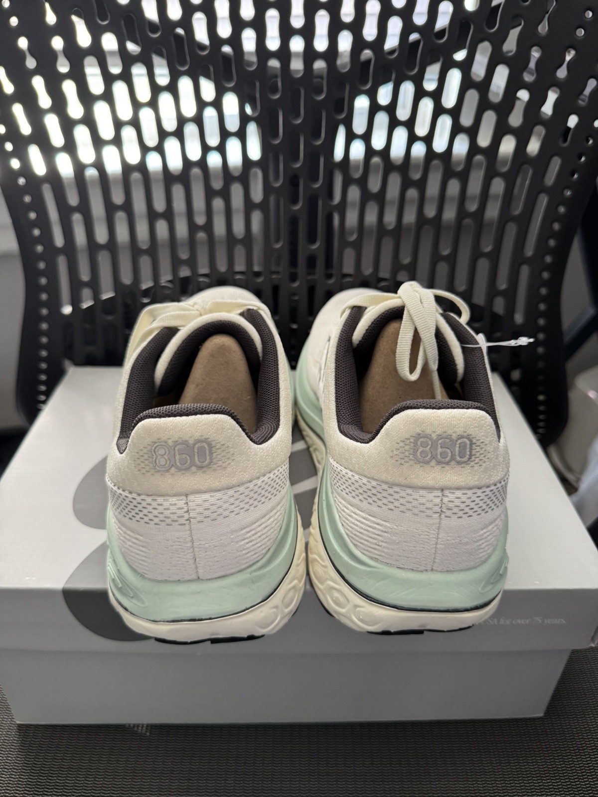 Women’s New Balance Fresh Foam X 860v14 – 8.5D- Sea Salt/Angora/Clay Ash NO box!