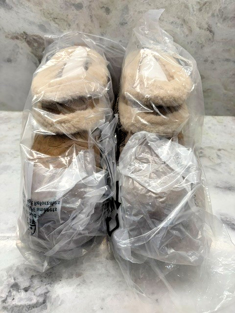 COACH Women’s Christina Signature Shearling CCO35 TOB Pull-On Booties SZ 9B NIB