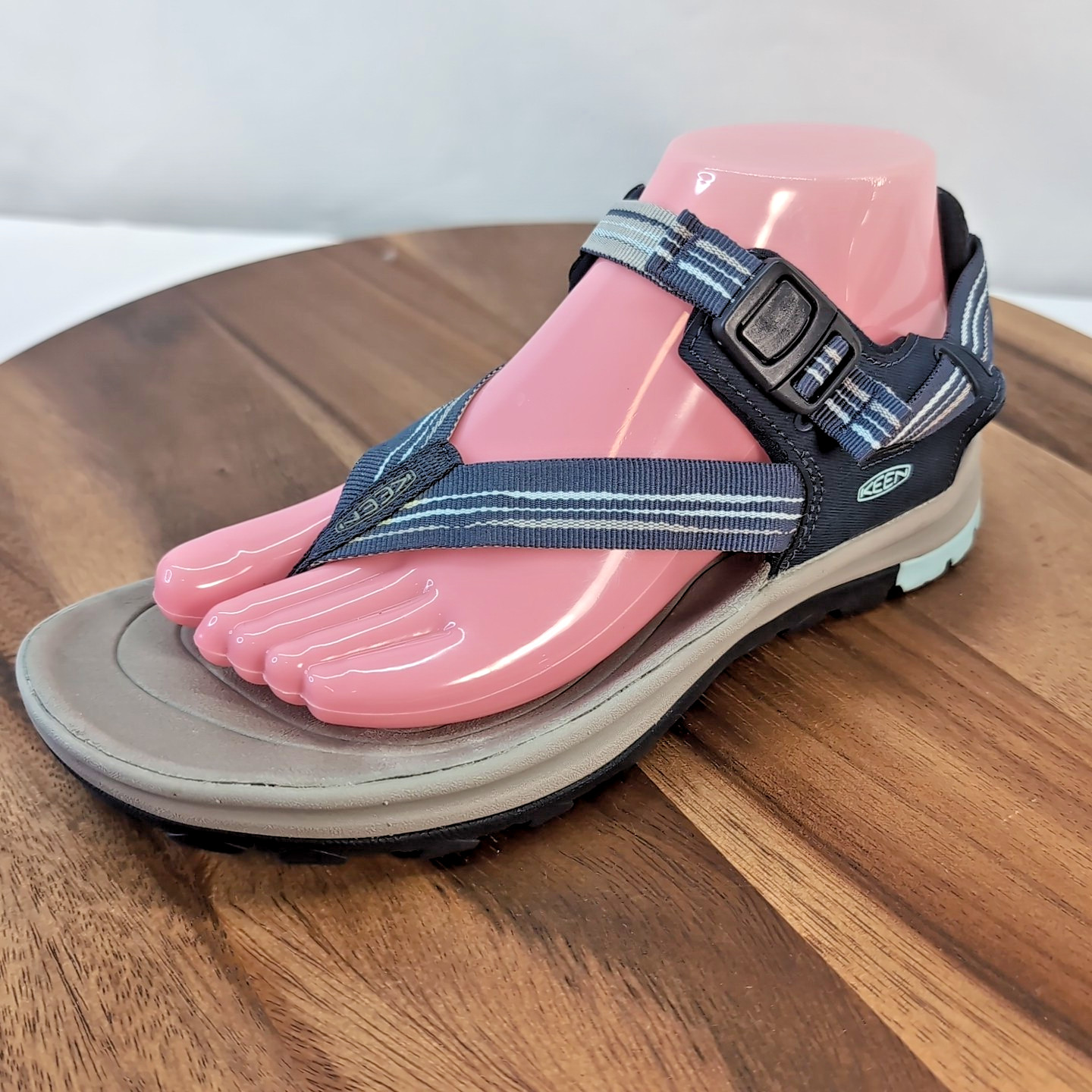 Keen Terradora II 2 Toe Post Sandals Women’s 7.5 Blue Gray Water Flipflops