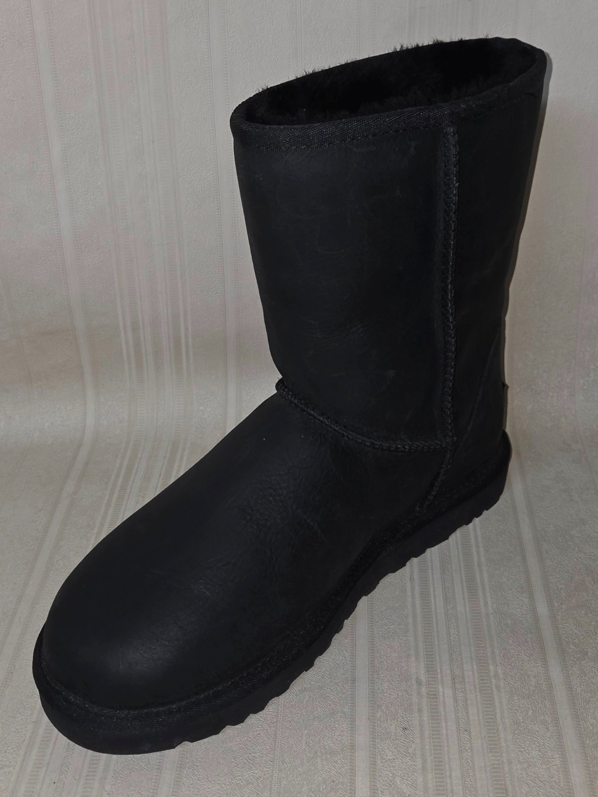 UGG Black Classic Short Leather Boot Water Resistant MISMATCH Left US 7 Right 8