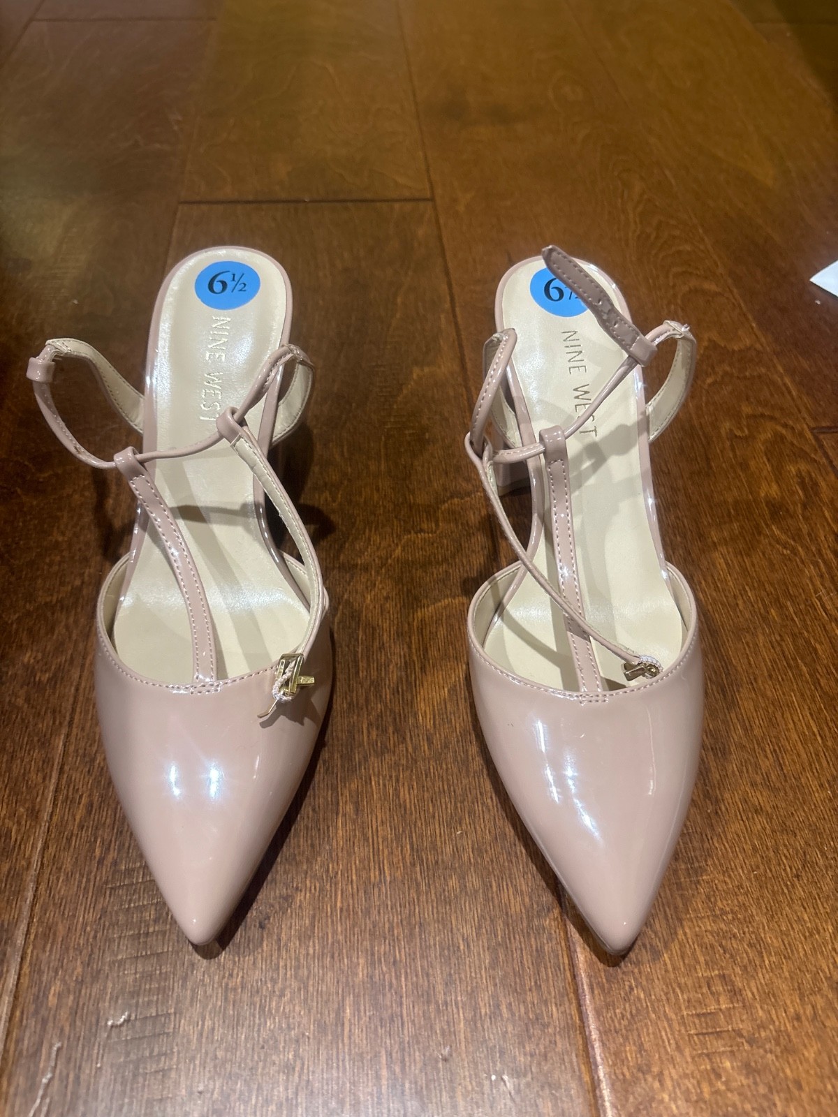 New without box, good condition, Nine West T-strap blush ladies shoes size 6 1/2
