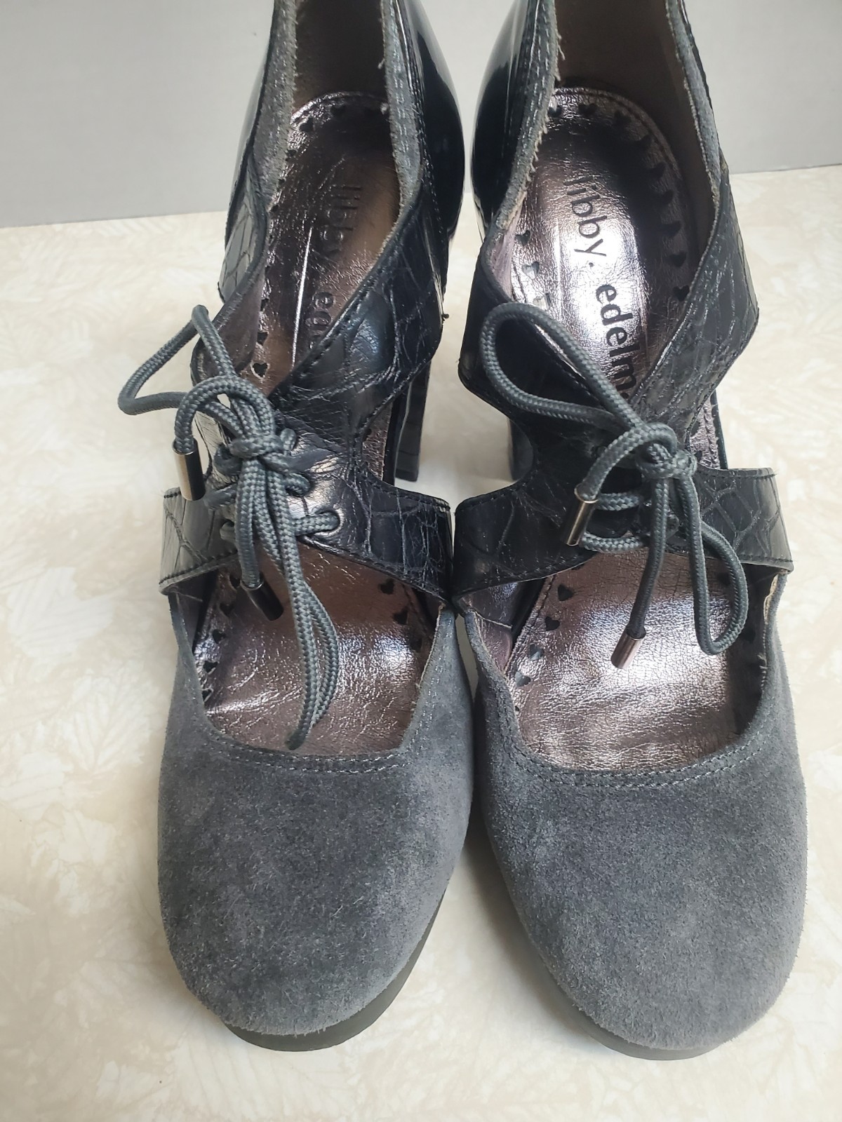 Women’s LIBBY. EDLEMAN Grey Suede Slip-On Faux Crocodile Pump