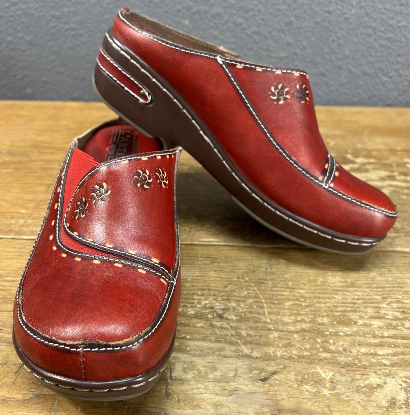 Spring Step Chino Clogs Mules Womens 7-7.5 US – 38 EU Red Hand Painted Leather