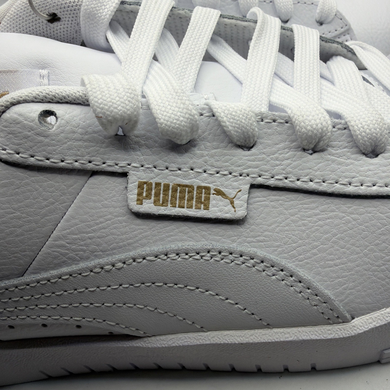 PUMA «Court Sneaker» Women’s Retro Walking Tennis Shoe. Size 8.5. Authentic,NEW