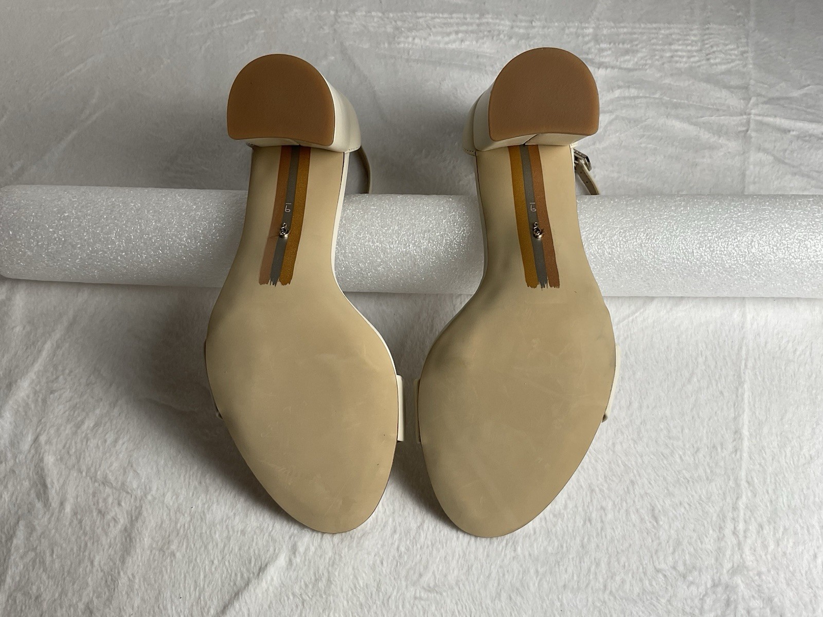 Sam Edelman Women’s Ivory Yaro Block Heel Sandal Size 9M
