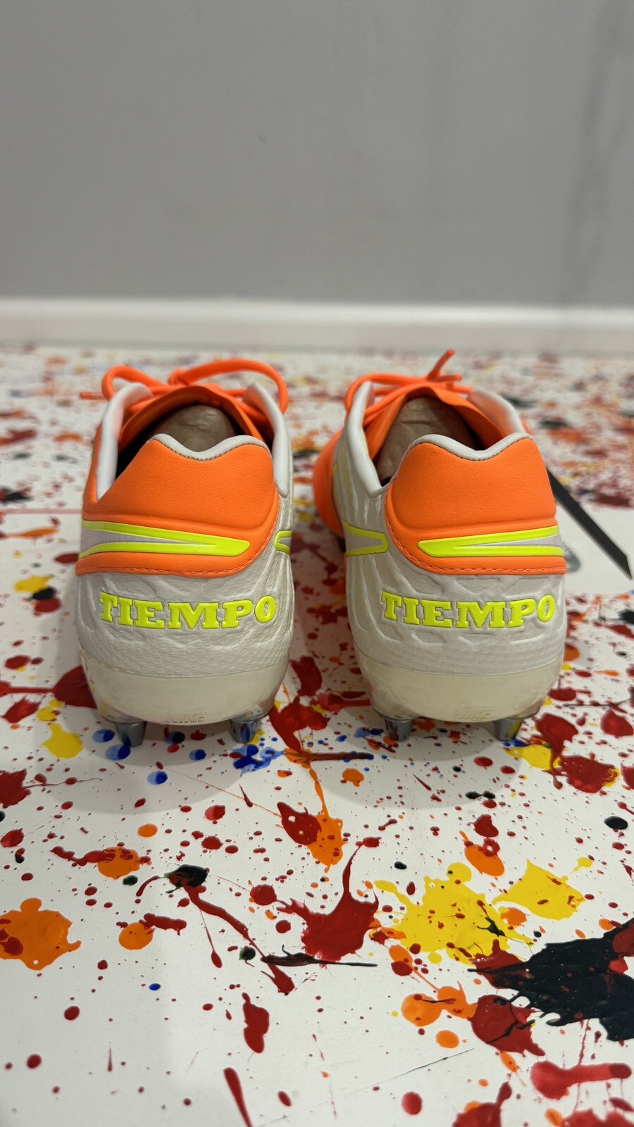 NIKE WOMENS TIEMPO LEGEND VI ORANGE VOLT SG-PRO SZ 8.5 827248-818