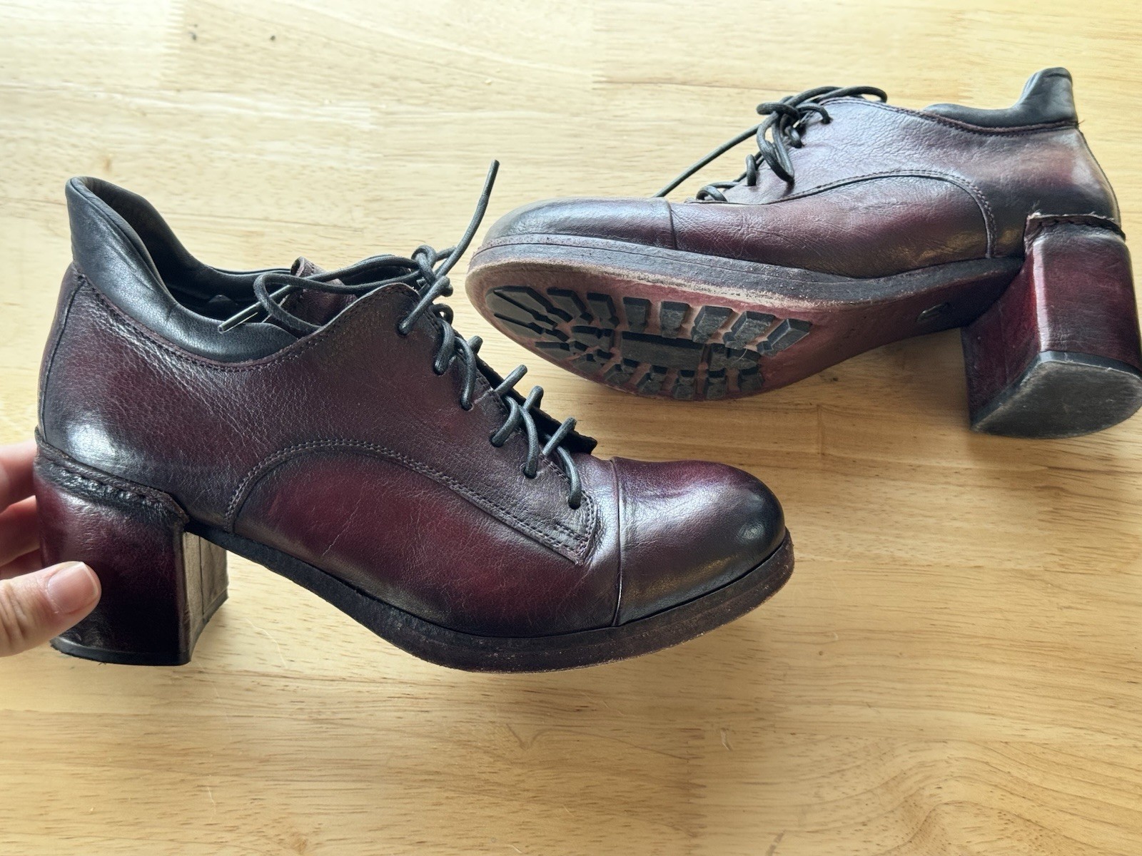 Untamed street MADISON bordeaux lace up shoes Size 36