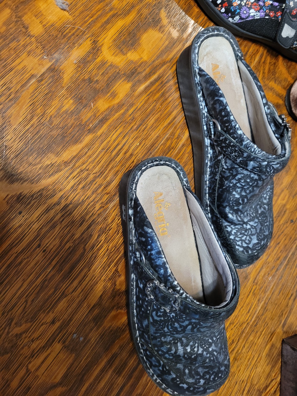 Alegria Seville Black Floral Clogs Size 42 Free Shipping