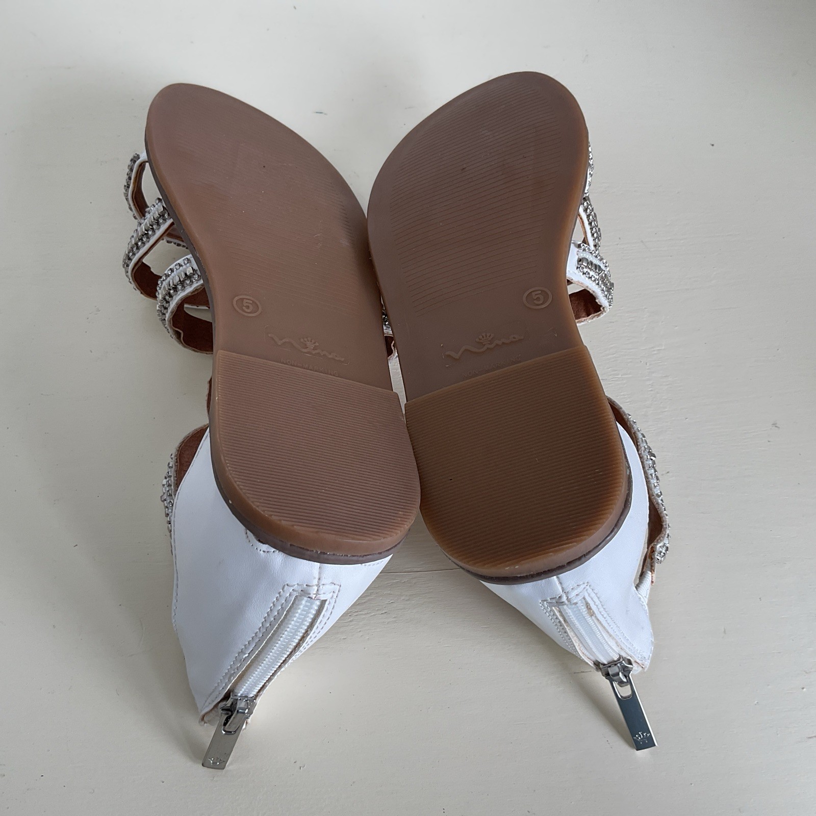 Nina Sparkly Rhinestone Ankle Strap Flat Sandal Women Size 5 wedding summer