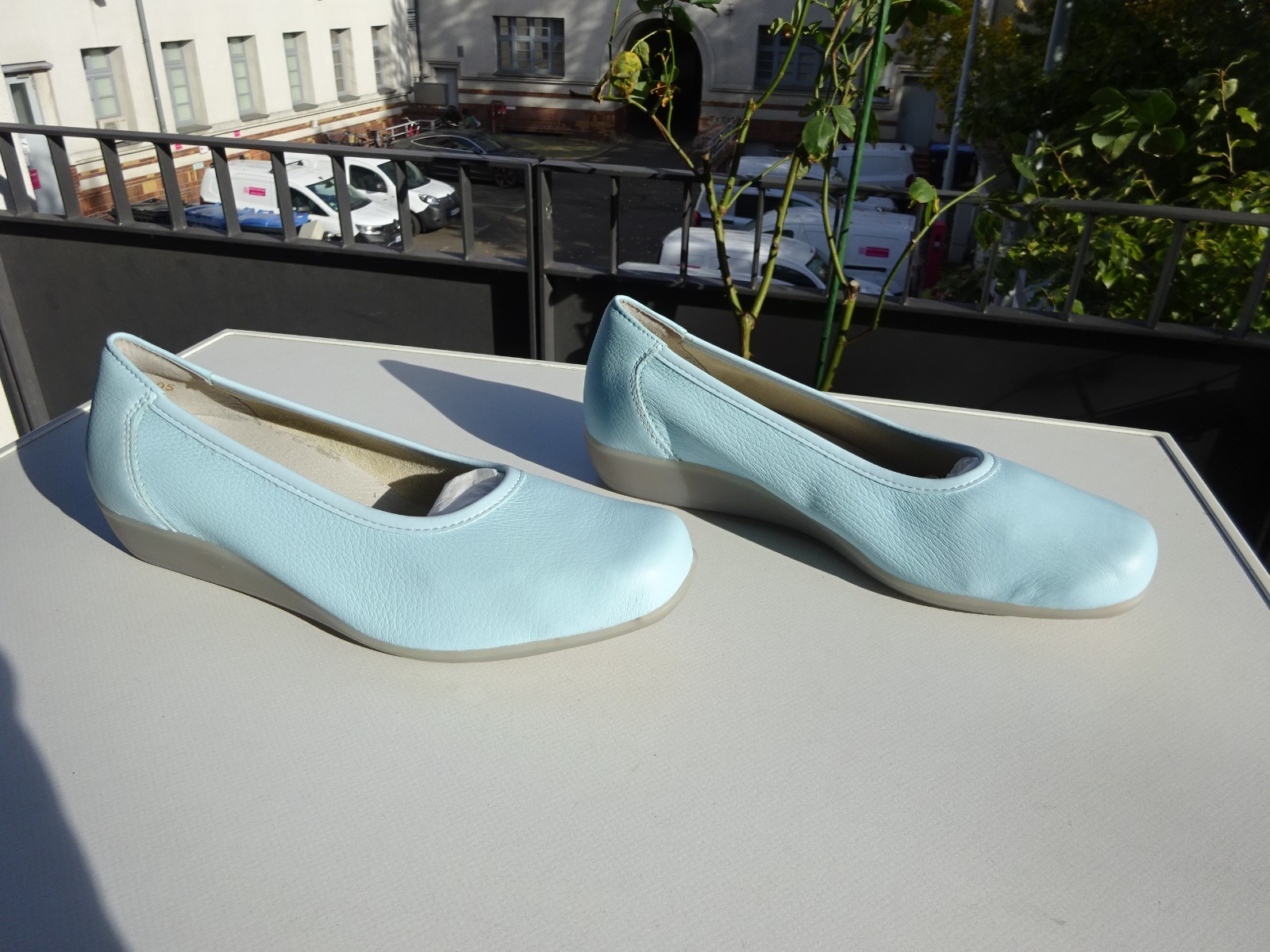 Vitaform women’s ballet flats leather deerskin rubber edge light blue Germany size 38 H New