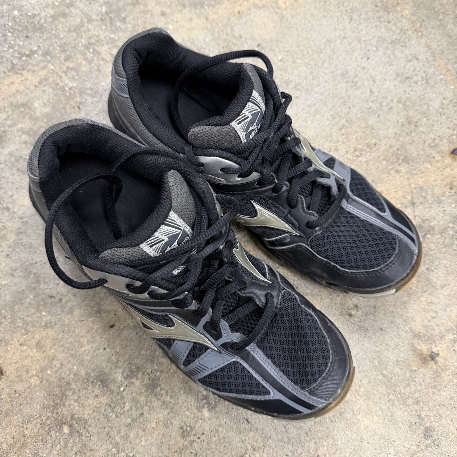 Mizuno Womens Wave Bolt 6 430224 9073 Black Running Shoes Sneakers Size 9