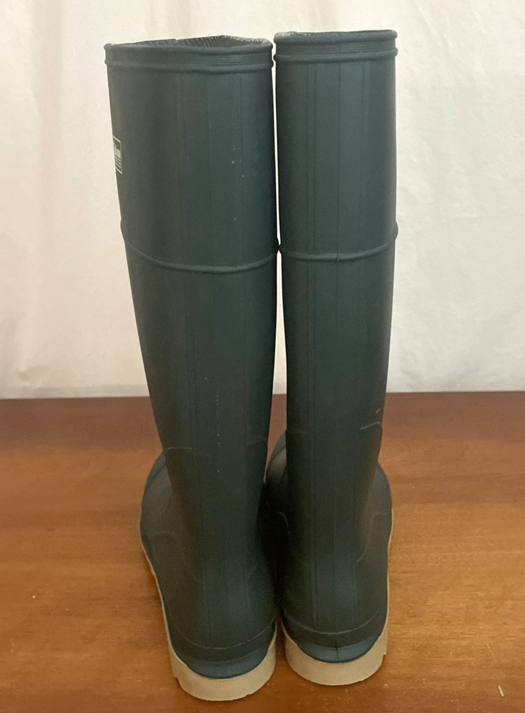 Lacrosse 14” Rubber Waterproof Mud Boot Green Womens Size 7 Galoshes Made in USA