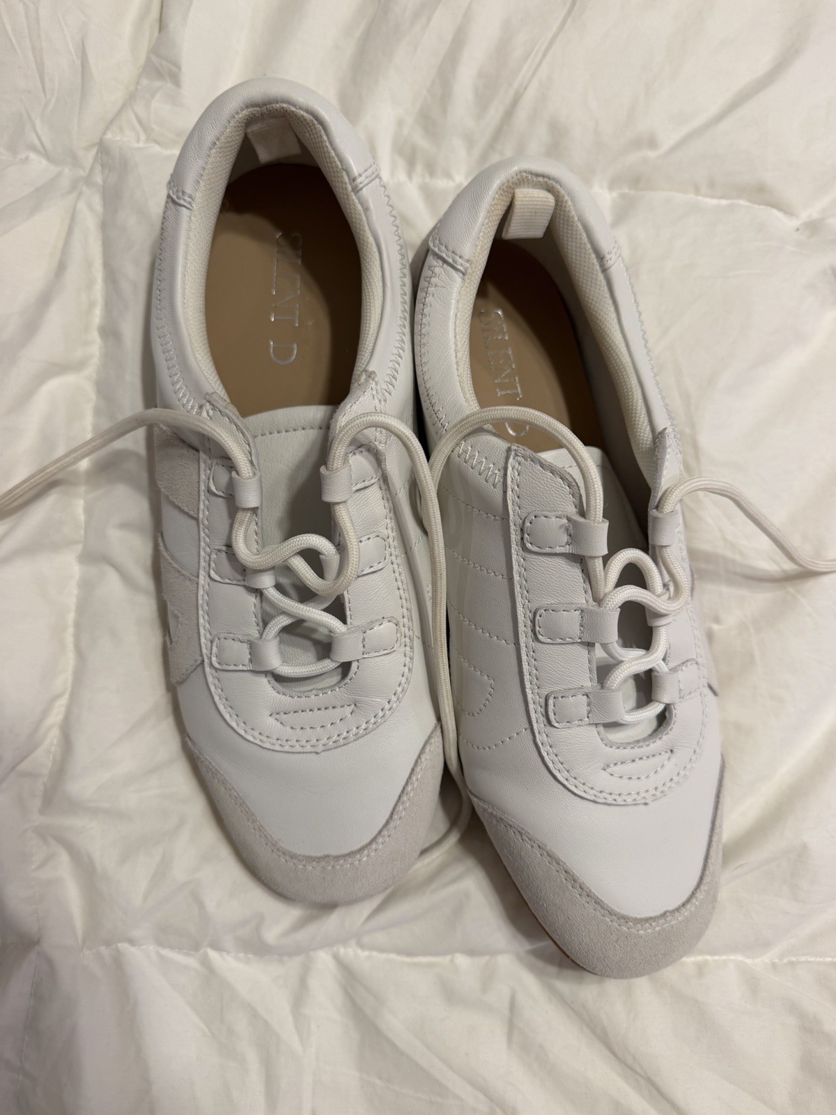 Women’s Silent D White Gray Lace-up Sneakers Size 8.5 Fashion Sneakers
