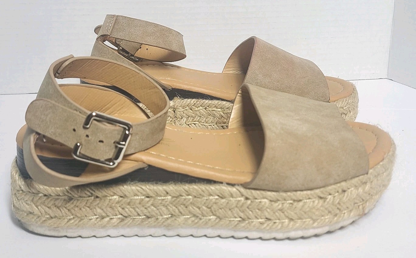 Vepose New York Womens Platform Sandals Sz 6 Gold/Nude CJY400A Espadrilles
