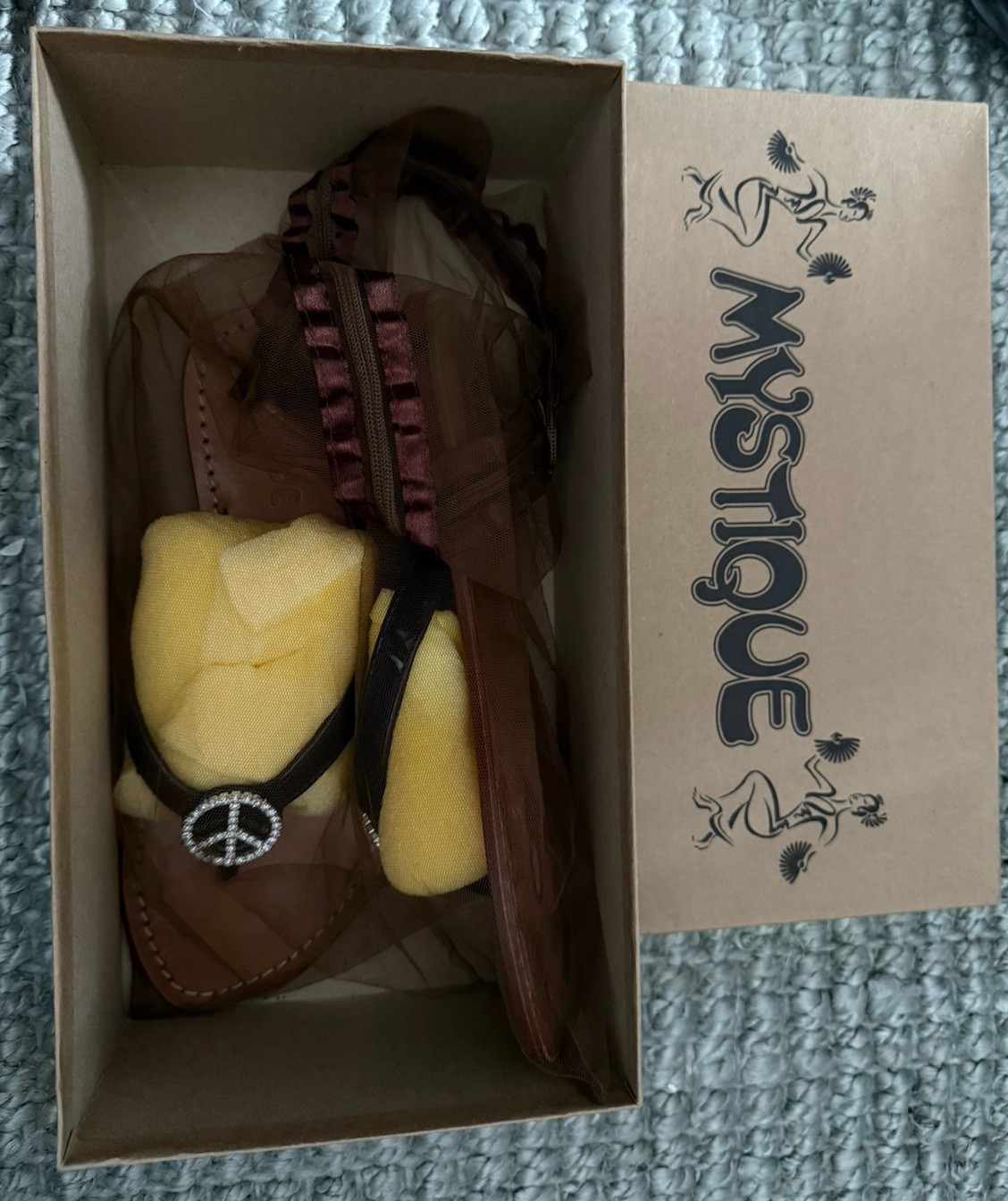 Mystique Women’s Thong Bling Silver Peace Sign Sandals With Box Size 8