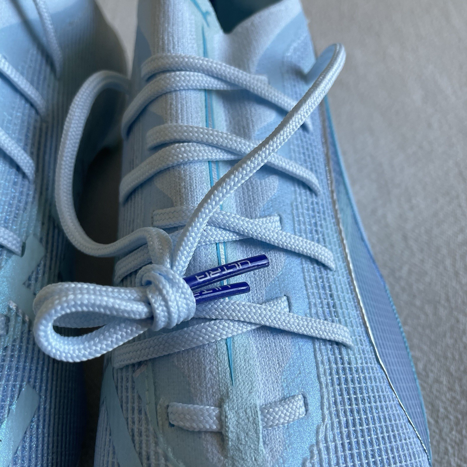 Puma Ultra 5 Ultimate Light Up FG Women Size 8 Soccer Cleat Icy Blue
