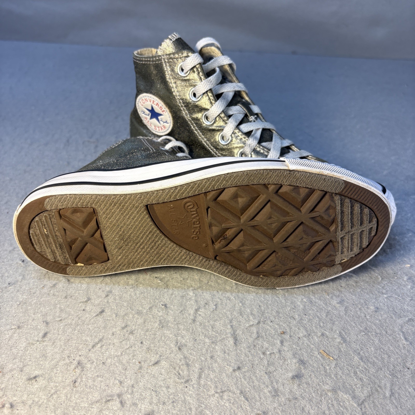 Converse Chuck Taylor AllStar High Top Metallic Green Glitter Sneakers Women’s 6