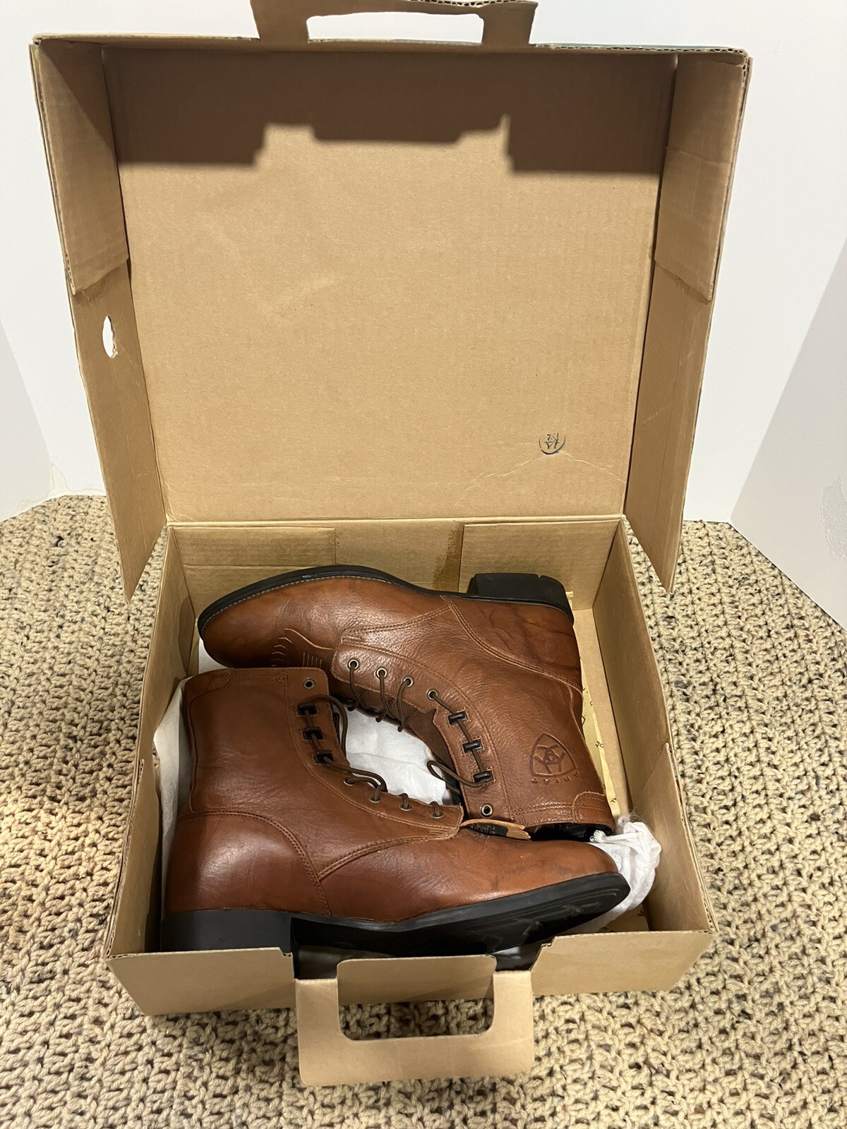 Pair ARIAT Heritage Style 33503 Women’s Leather Boots. New In Box.