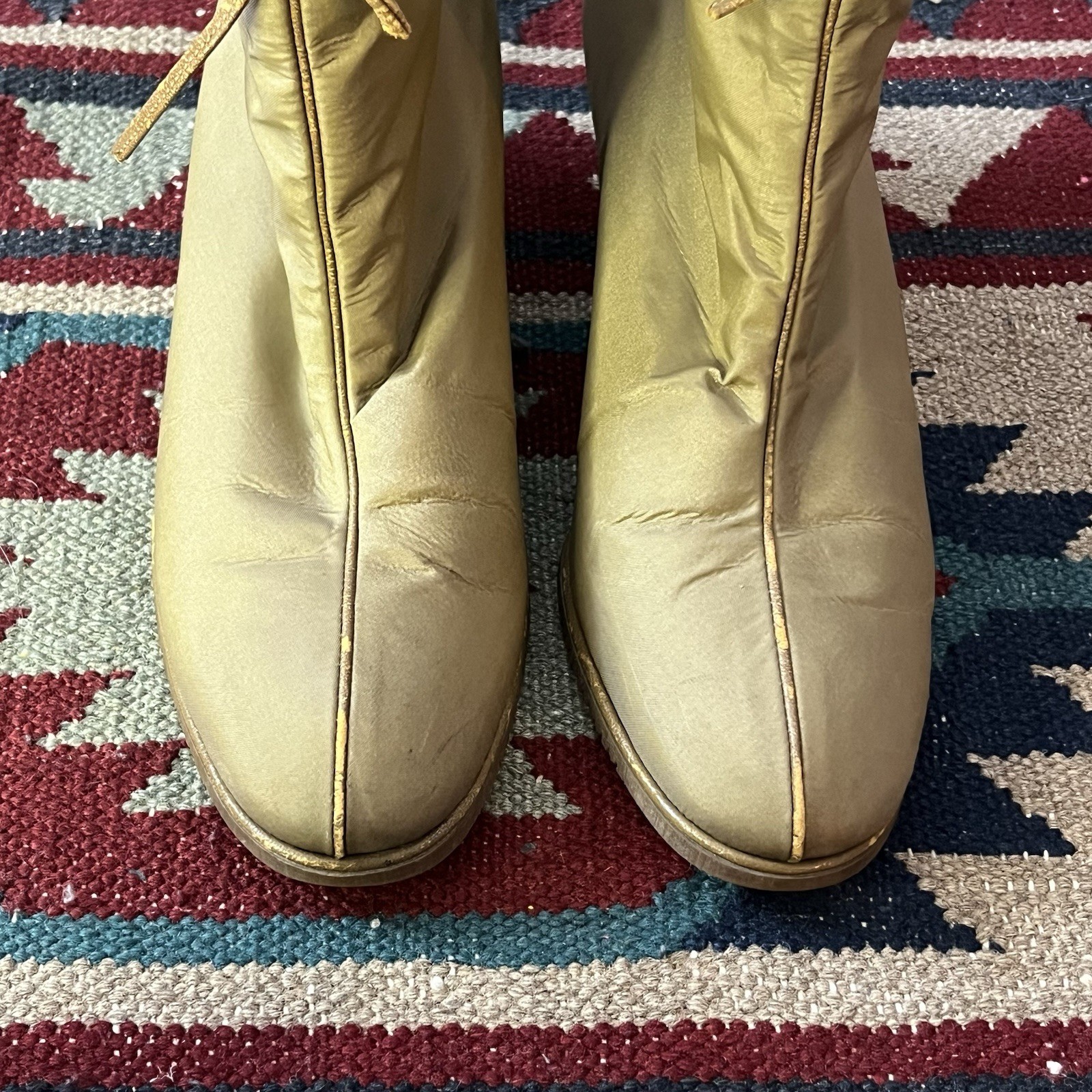 Vintage 80s Golo Winter Snow Boots Women’s 8 Beige Sherpa Lined Nylon High Heel