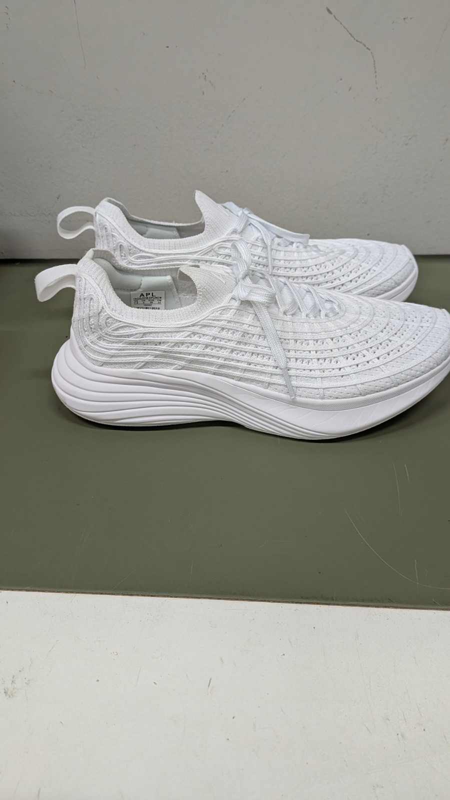 APL TechLoom Zipline W White Knit Lace-Up Low Top Athletic Sneakers Women