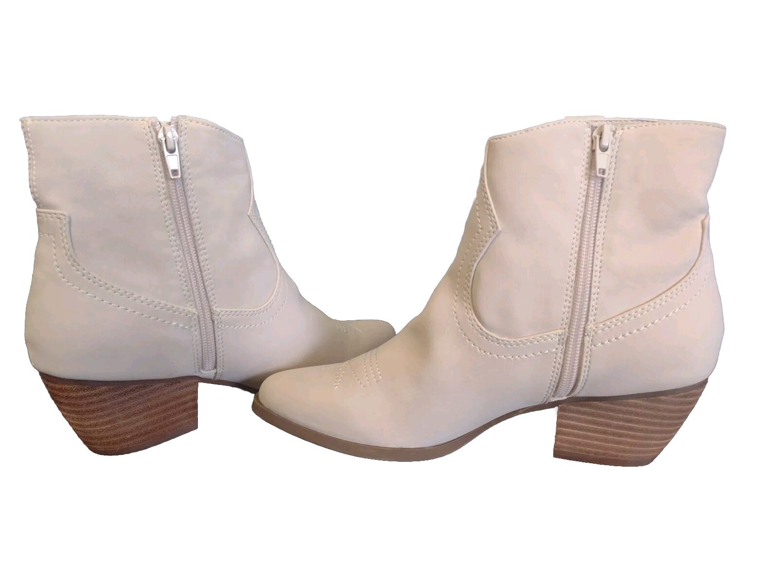 Dolce Vita Western Boots Woman’s 8.5 Ankle Beige Smooth Faux Suede Cowboy Shoes