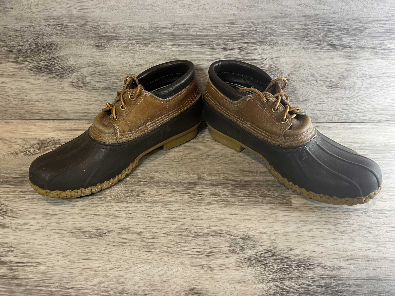 L.L. Bean Maine Hunting Shoe Gumshoe Duck Low Boots Size 8 Women’s Made in USA