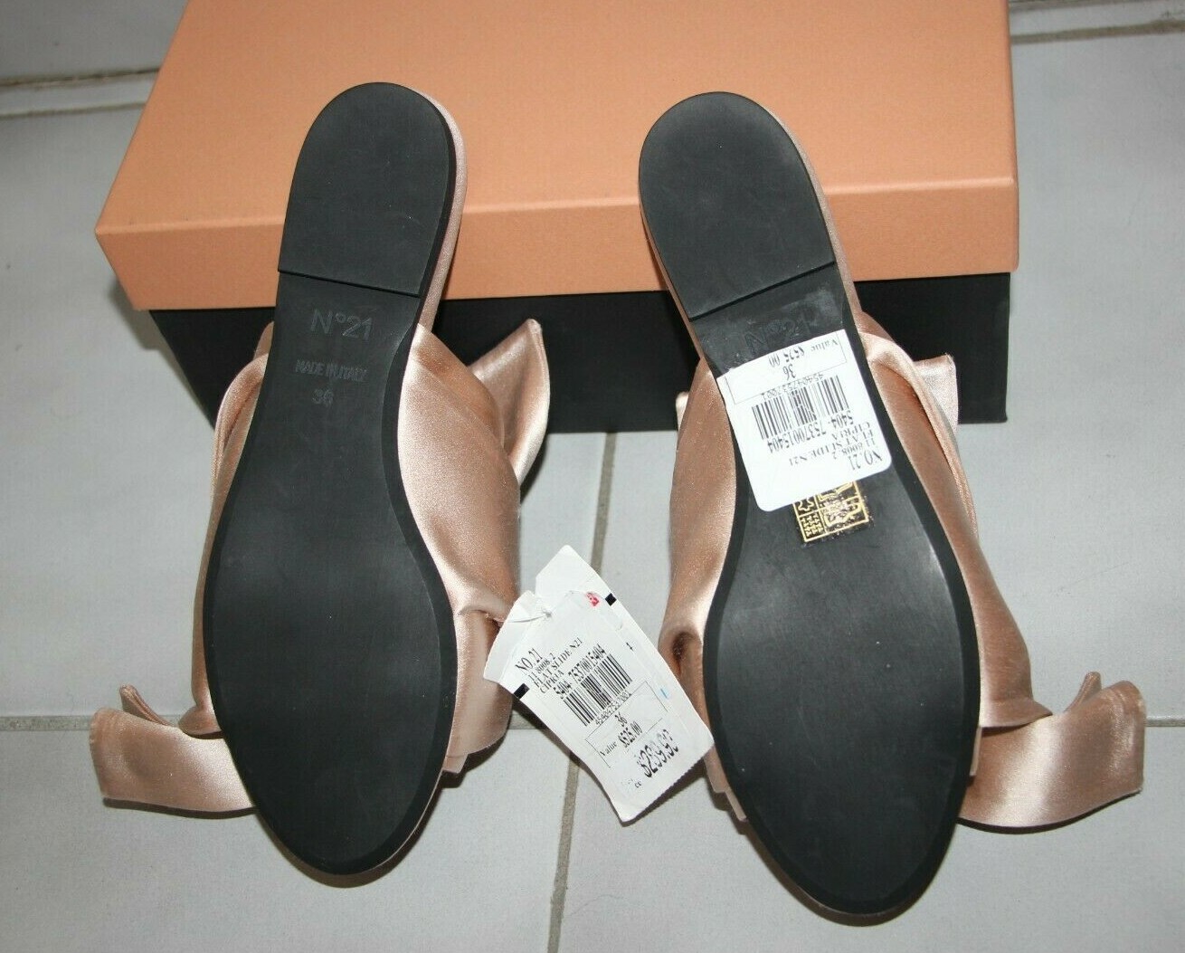 Nº21 cipria satin flat bow mules sz US 6/ IT 36 $525