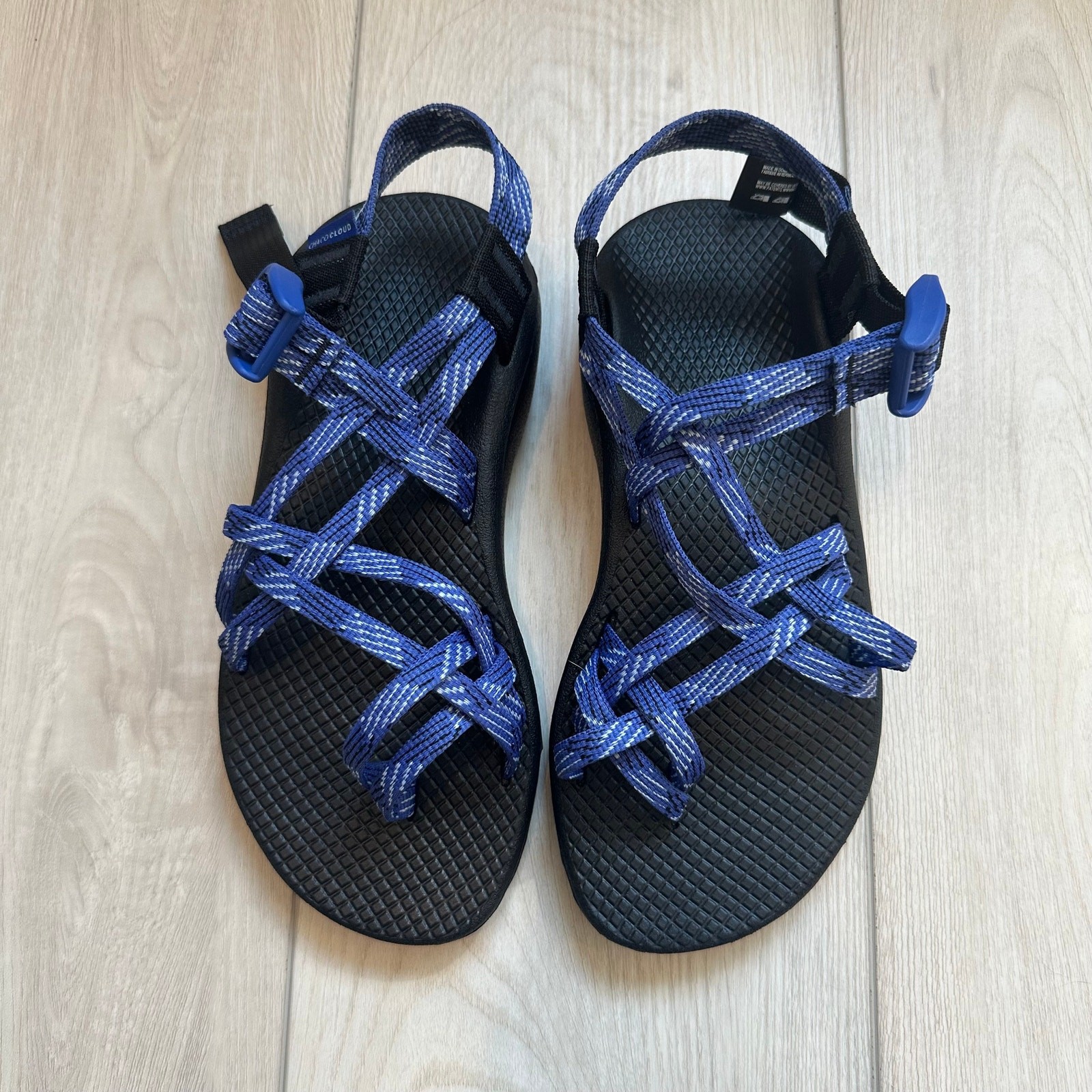 Chaco Z Cloud X2 Overhaul Blue slip resistant adjustable water sandals women’s 6