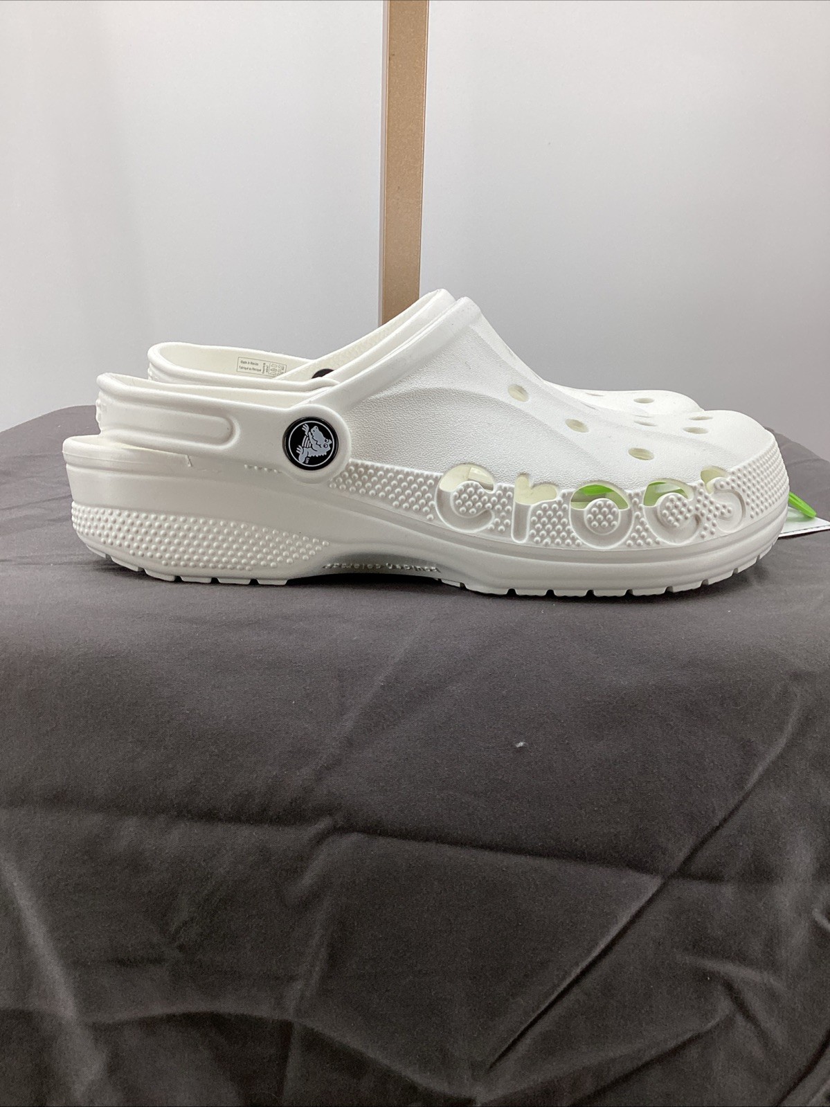 Crocs Adult Baya Clogs in White Size Men’s 5, Women’s 7 NWT