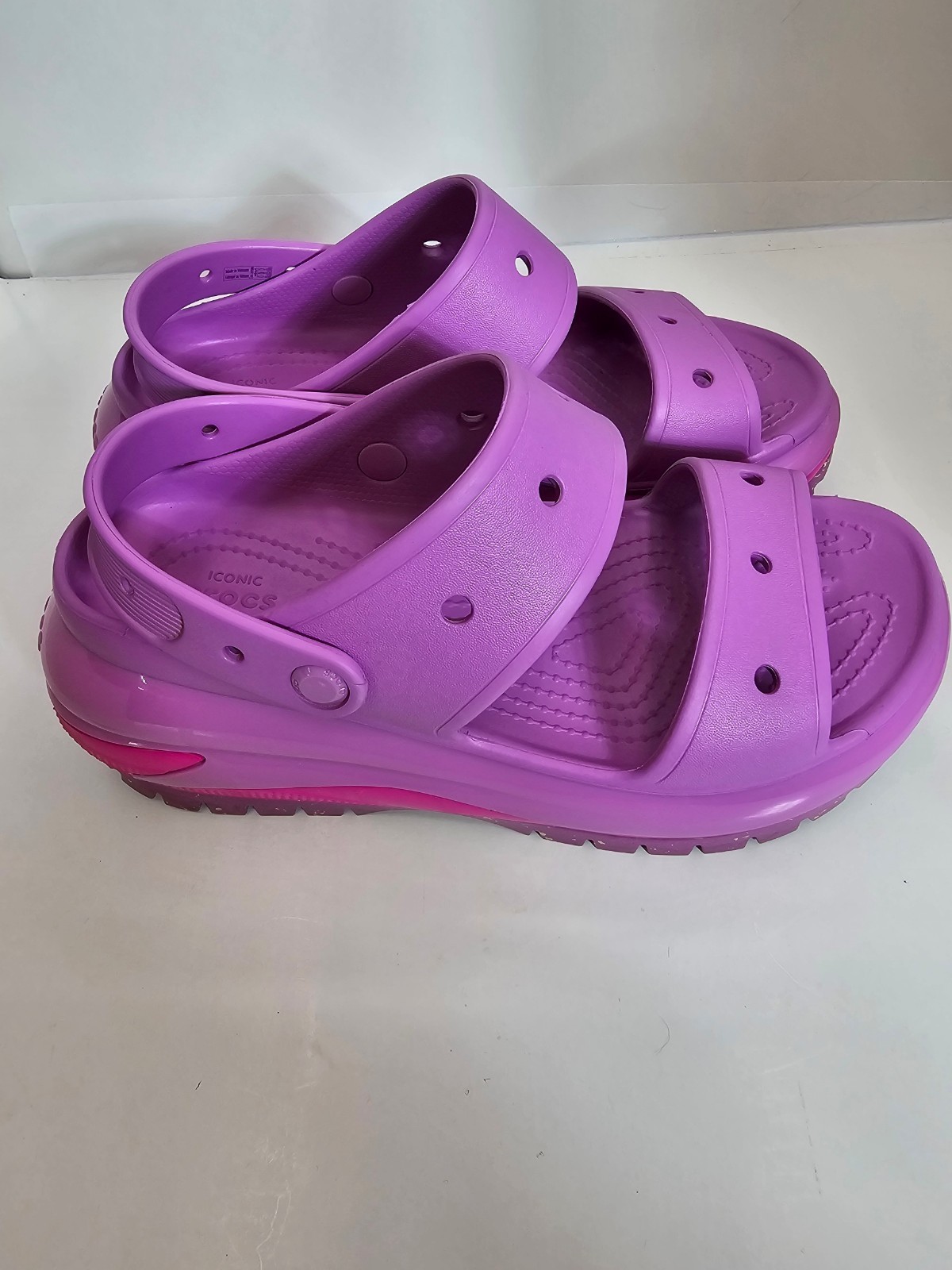 Crocs Mega Crush Double Strap Platform Sandals Purple Women’s 11 Excellent