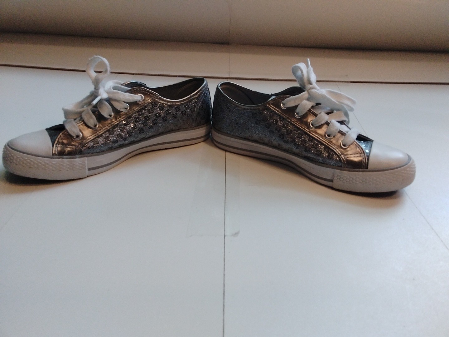gotta flurt shoes Size 38 Or 7.5s Low Tops