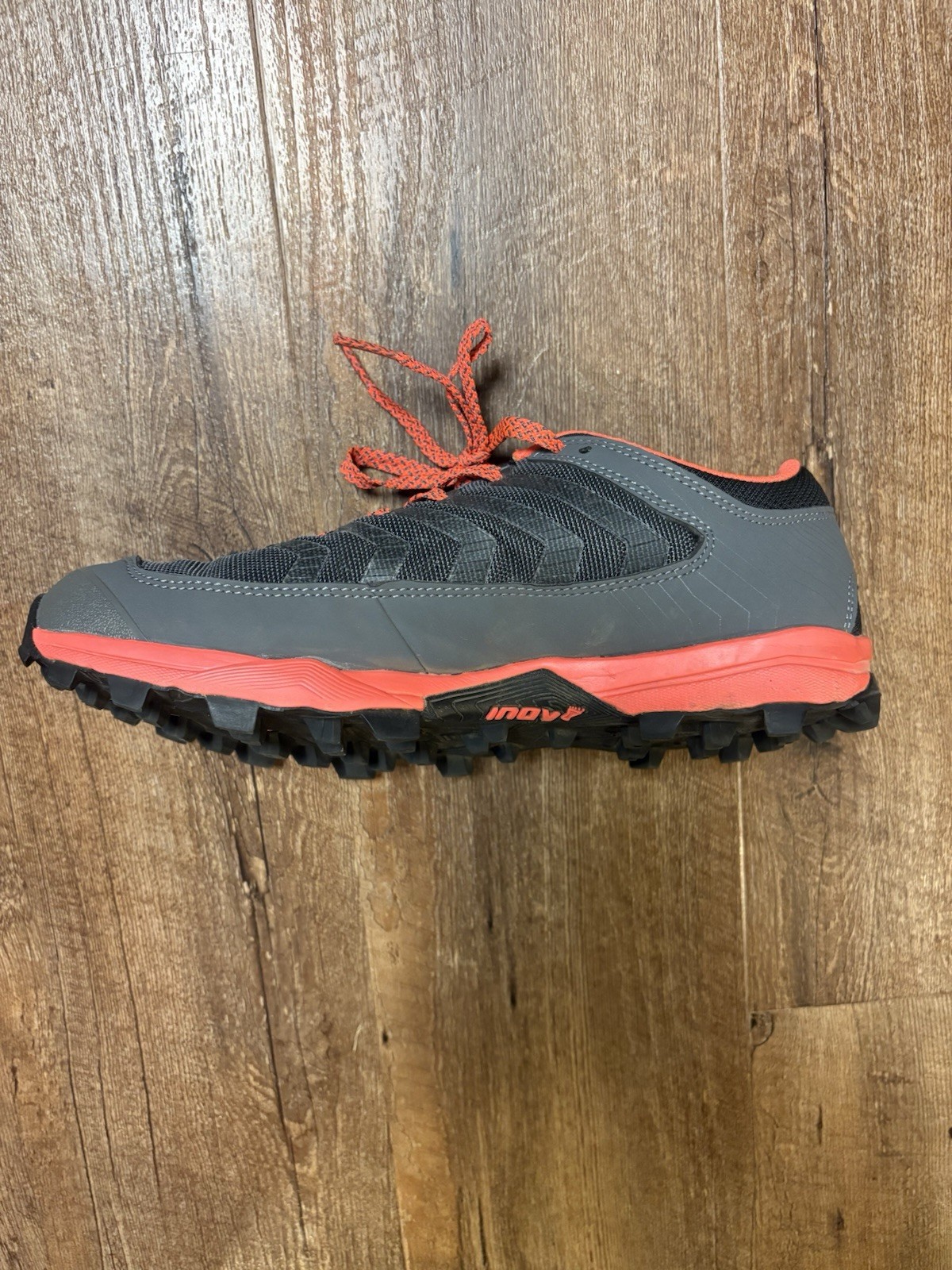 Inov-8 X-Claw 275 Power Flow Trail Running Shoes Womens Size 8.5 Standard Fit